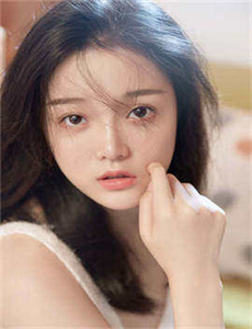 乱码无人区一卡二卡观-冲田杏梨和两个巨睾男