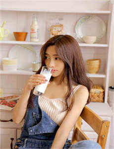 美女来了